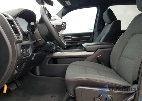 2024 Ram 1500 Big Horn/Lone Star z USA, uszkodzony, nr VIN 1C6RREFT7RN100700